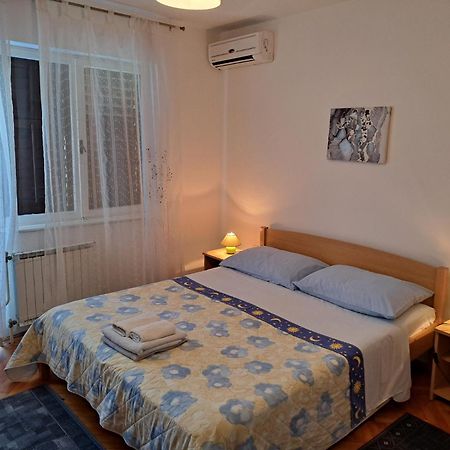 Accomodation Mirjana Rooms Poreč Exterior foto