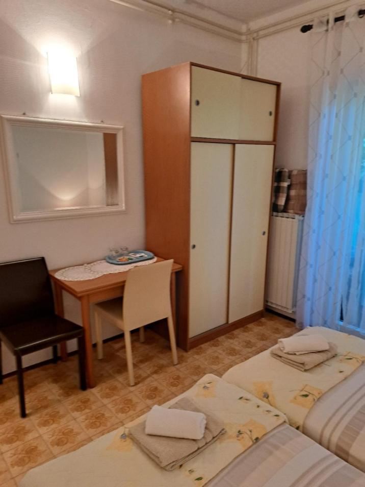 Accomodation Mirjana Rooms Poreč Exterior foto